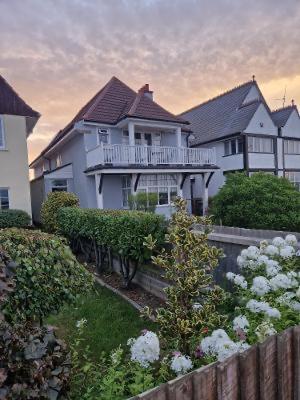 Gorleston-on-Sea Ocean Waves B&B 외부 사진